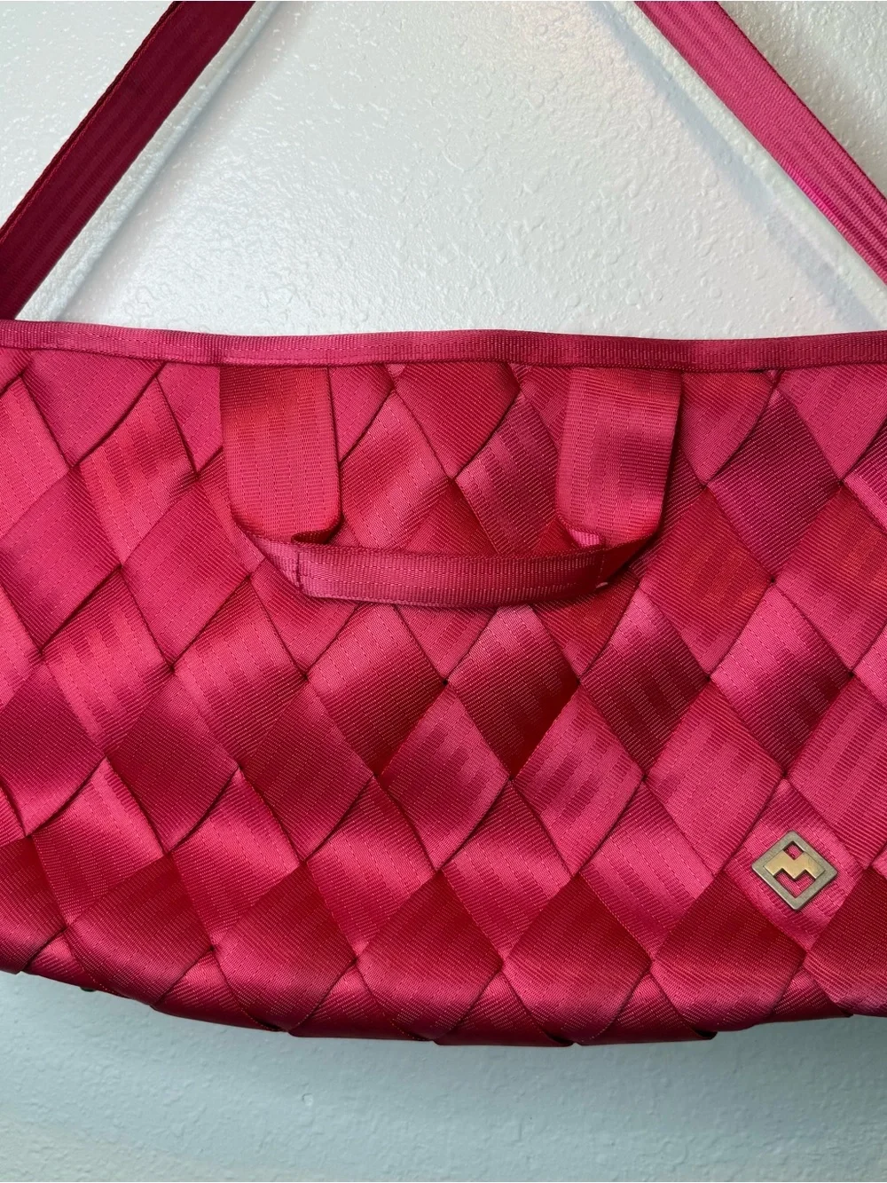 Maggie Bags Seatbelt Laptop Messenger Bag Deep Pink Woven Work Bag Travel Tote